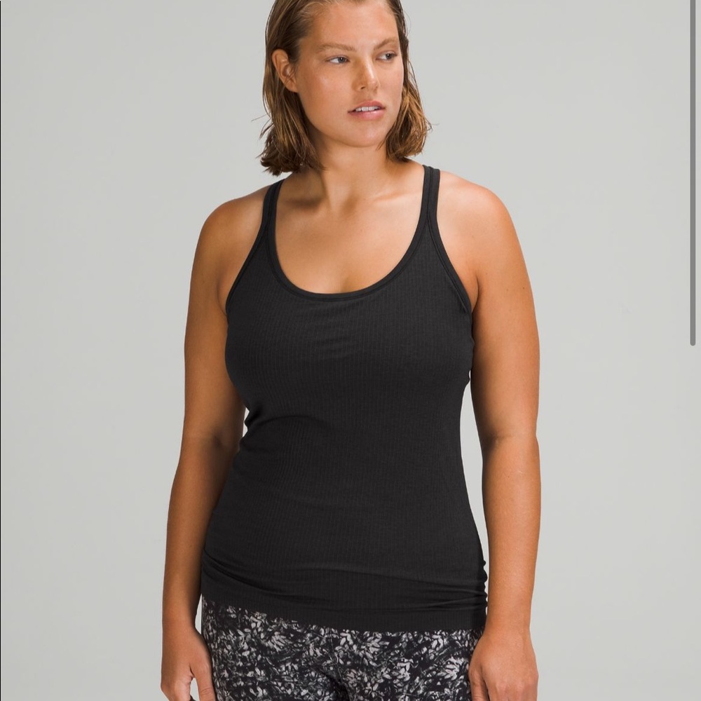 Lululemon Ebb to the Street tank  Size 2